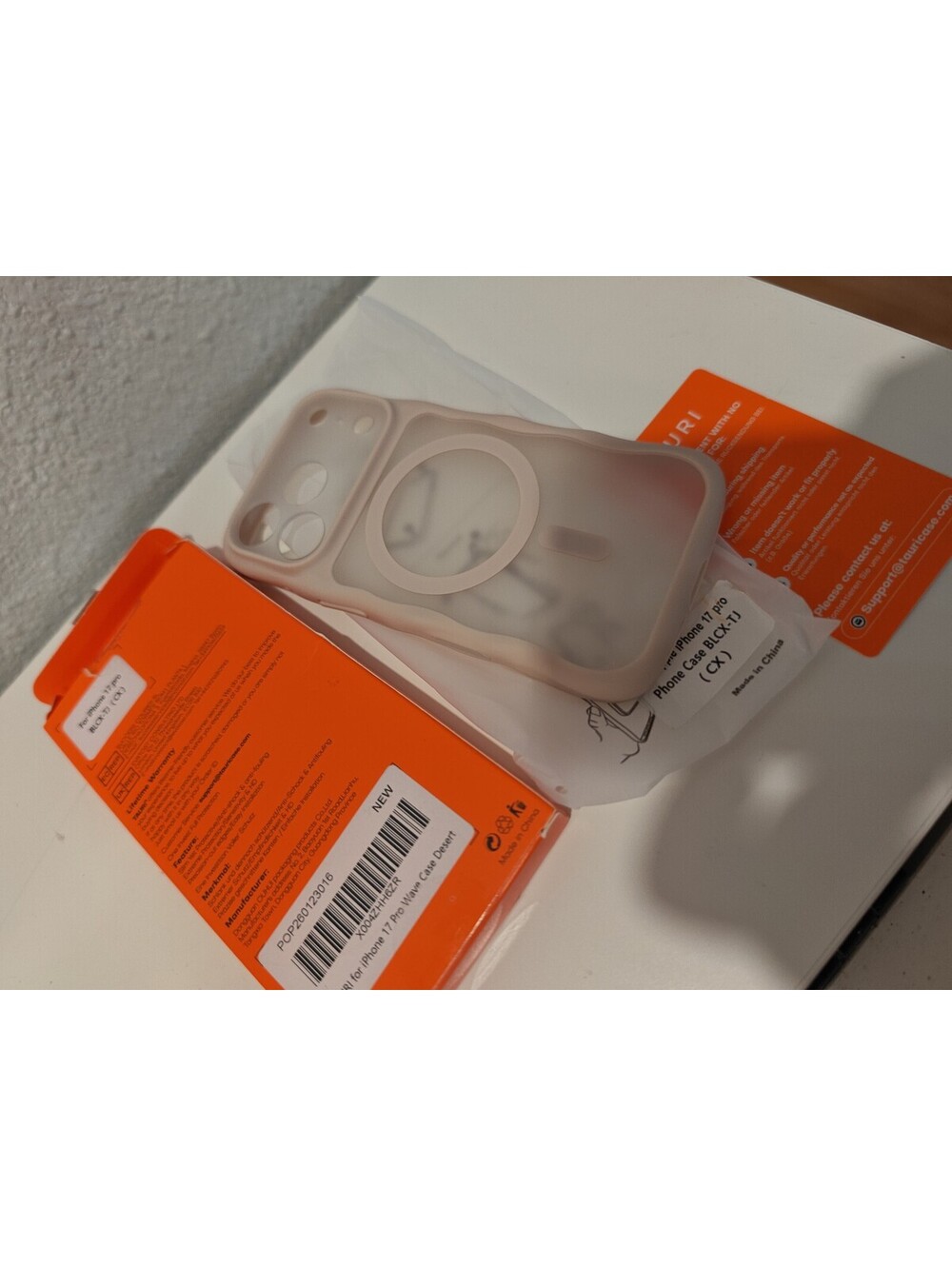 iPhone 17 Pro case - Picture 3 of 3